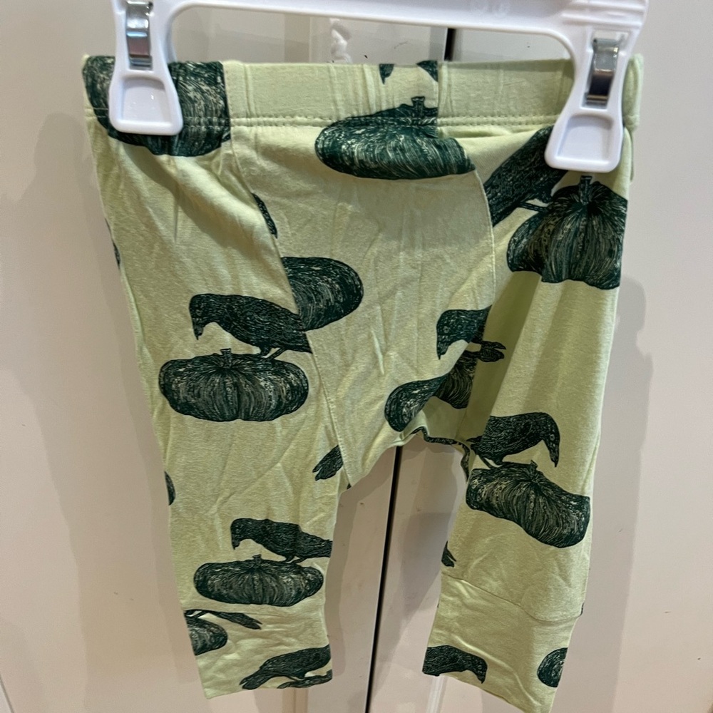 Kate Quinn Kids Leggings with Green Design 12-18m